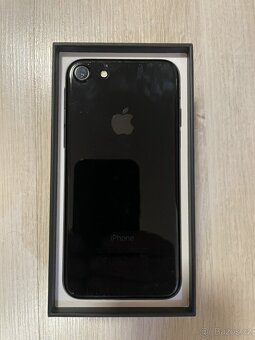 Prodám iPhone 7 128 GB Jet Black - 2