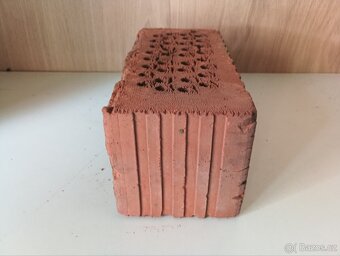 Cihla děrovaná - 2