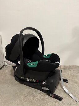 Autosedačka cybex + zakladna - 2