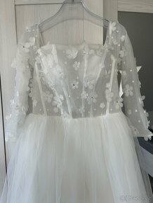 Tylové svatební šaty - 2