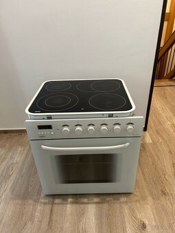 Zanussi kombinovaná trouba se sklokeramickou deskou - 2