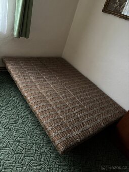 Čalouněná postel s úložným prostorem (1,5 lůžka) - 2