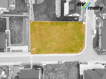 Dobrovice, prodej pozemku o celkové výměře 1 282 m2 - 2