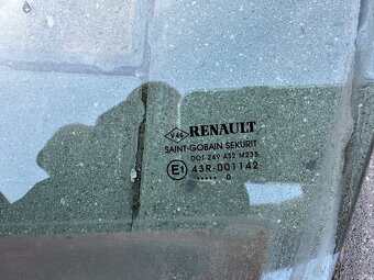 Renault Megane III sklo řidič dveří - 2