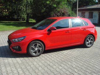 Hyundai i30 1.5i 80kw 2023 1500km nové v ČR - 2