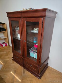 Sada rustikálních skříní a konferenční stolek - 2