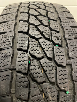 Firestone Vanhawk 2 205/65 R16C 107/105T 2Ks zimní pneu - 2