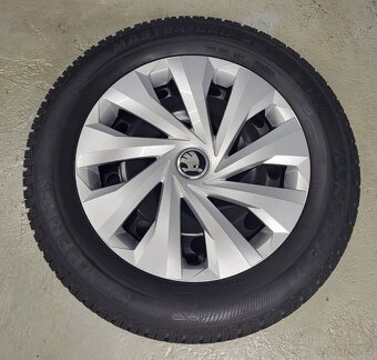 Originál 15" VW Škoda 5x100 zimní pneu 7-8mm - 2