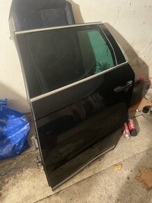 Levé zadní dveře VW Passat B7 combi - 2