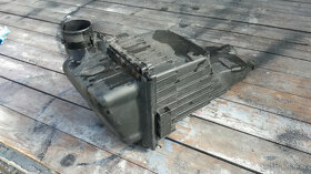 Peugeot 206 - filtrbox, plast nadkolí - 2