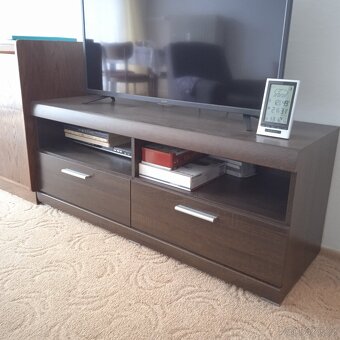 Stolek pod TV - 2