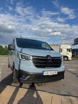 Renault Trafic 110 kW automat - 9 místní L2 - 2