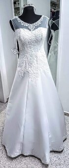 Elegantní svatební šaty SATÉNOVÉ Šaty krajkou - 2