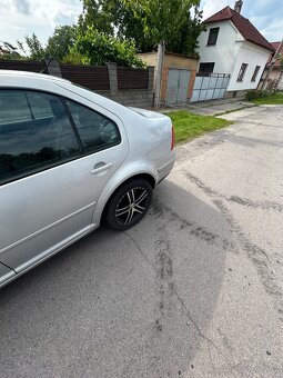 Volkswagen bora - 2