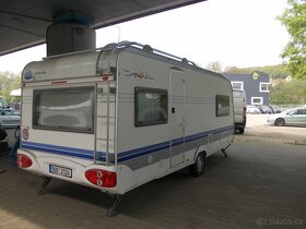 Hobby, HOBBY 540 De Luxe 2004 SOLAR 400 WPŘEDSTAN - 2