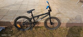 BMX kolo Galaxy Early Bird 20" 7.0 - černá
- 2