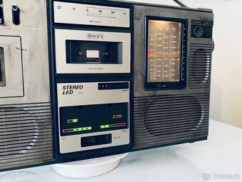 Radiomagnetofon/ ghettoblaster RFT SKR 501, rok 1981 - 2