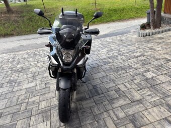 Honda Crossrunner VFR800x - 2
