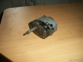 Stěračový motorek Melas - 2