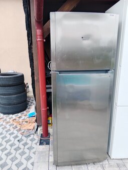 Lednice s mrazakem Ariston Hotpoint - 2