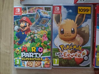Nintendo Switch Limitovaná edice Pikachu a Eevee + příslušes - 2