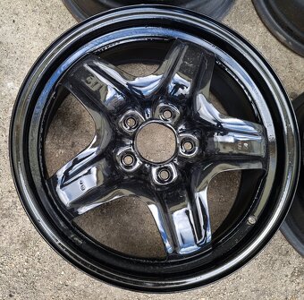 Plechové strukturované disky 5X115 7.0J 17" ET44 - 2