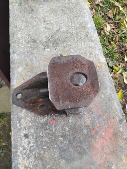 Přední závěs Zetor - 2