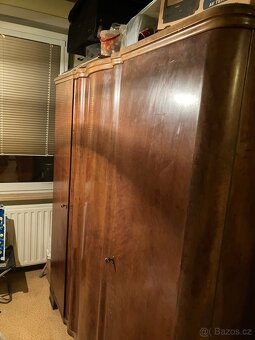 Starožitný nábytek komoda , skříň - 2