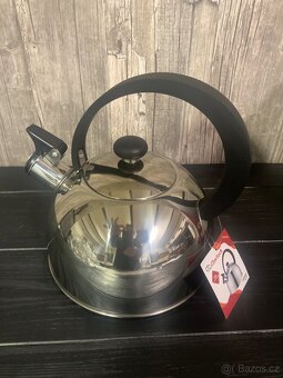 Pískací konvice 2l - 2