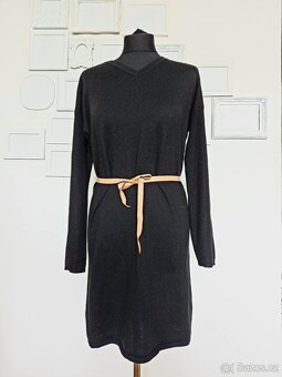 Černé vlněné šaty - 2