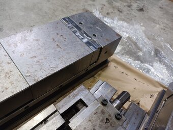 Strojní svěrák pro CNC frézku - 2