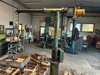 Otočný jeřáb - 2