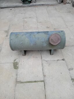 Nádrž na palivo - 2