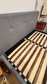 Prodám postel 160X200 - 2