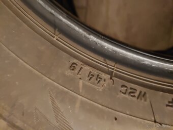 2x zimní pneu Bridgestone 215/65/17 - 2