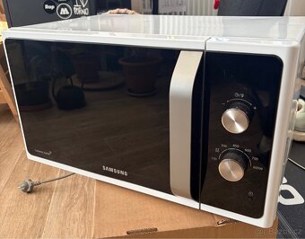 Mikrovlnná trouba Samsung - 2