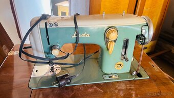 Šicí stroj Lada - 2