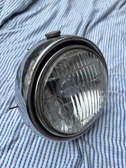 Přední světlo. - 2