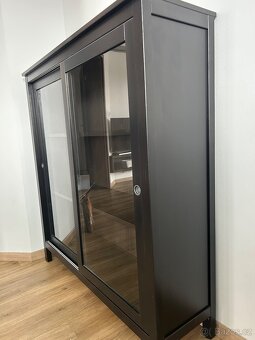 Prosklená vitrína, Ikea - 2