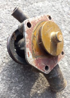 Vodní pumpa škoda 120,105 - 2