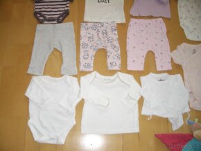 Komplet oblečení pro miminko holčičku v.50-56 TOP stav - 2