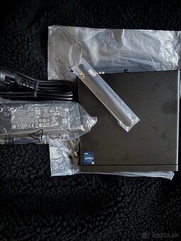 HP EliteDesk 800 G9 miniPC - 2