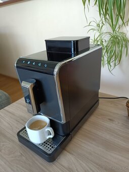 Automatický kávovar-s mlýnkem Tchibo Esperto caffe - 2