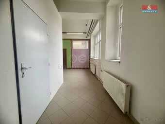 Pronájem kancelářského prostoru, 70 m², Blatná - 2