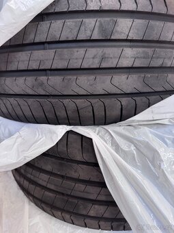 Prodám NOVÉ pneu Pirelli Scorpion 255/40r20 - 2