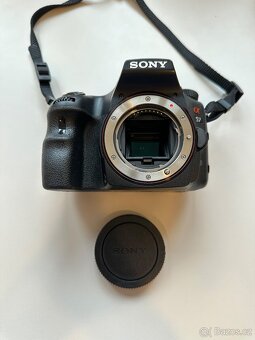 Sony SLT-A57 + příslušenství + volitelný objektiv - 2