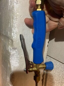 Prodám soupravu plynovou bombu a hořák. - 2