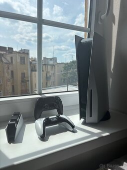 PlayStation 5 s mechanikou (2 ovladače) - 2