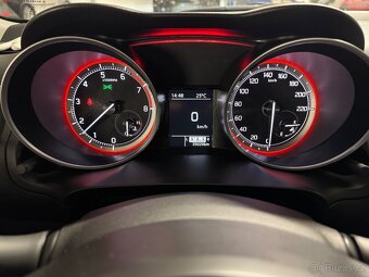 Suzuki Swift 1.2i 61kW I.majitelka koupeno CZ 35.tis km - 2