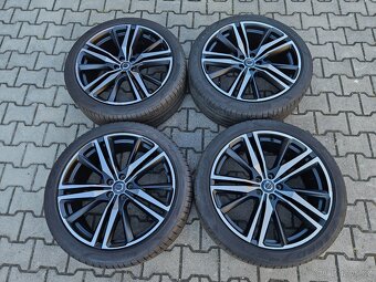 Originální VOLVO 5x108 Letní 255/40/21 - 2